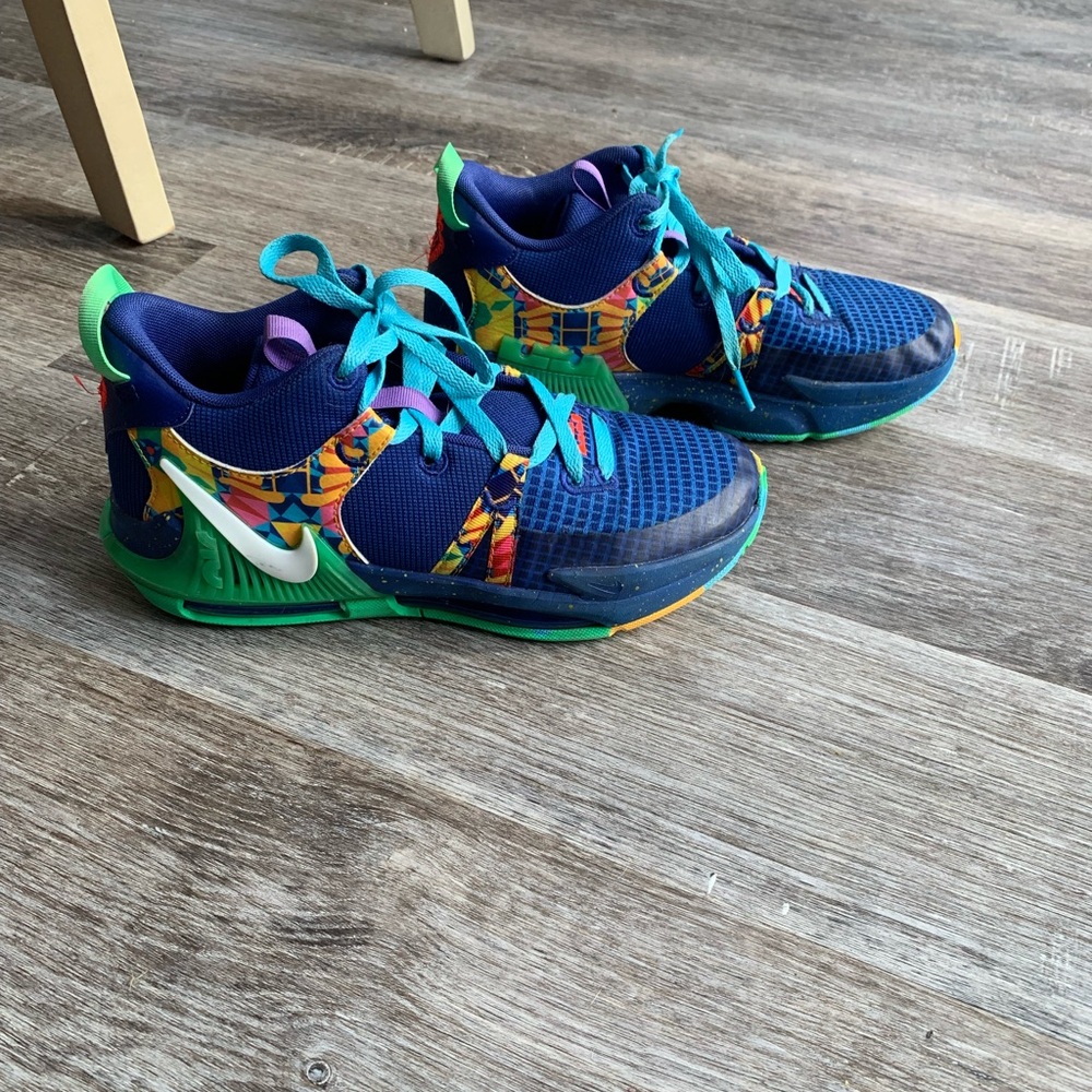 Nike Blue and Green Basketball Shoes